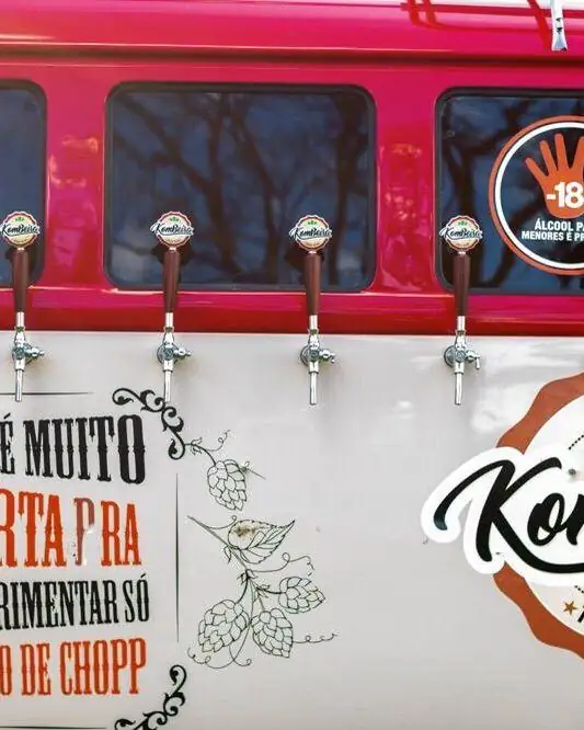 Torneiras na lateral da Kombi