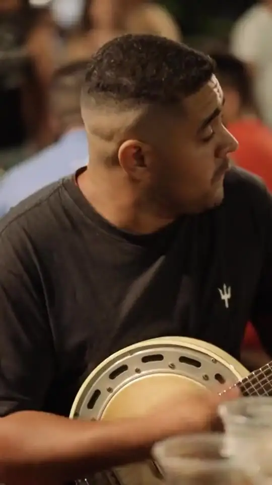 Roda de samba à noite